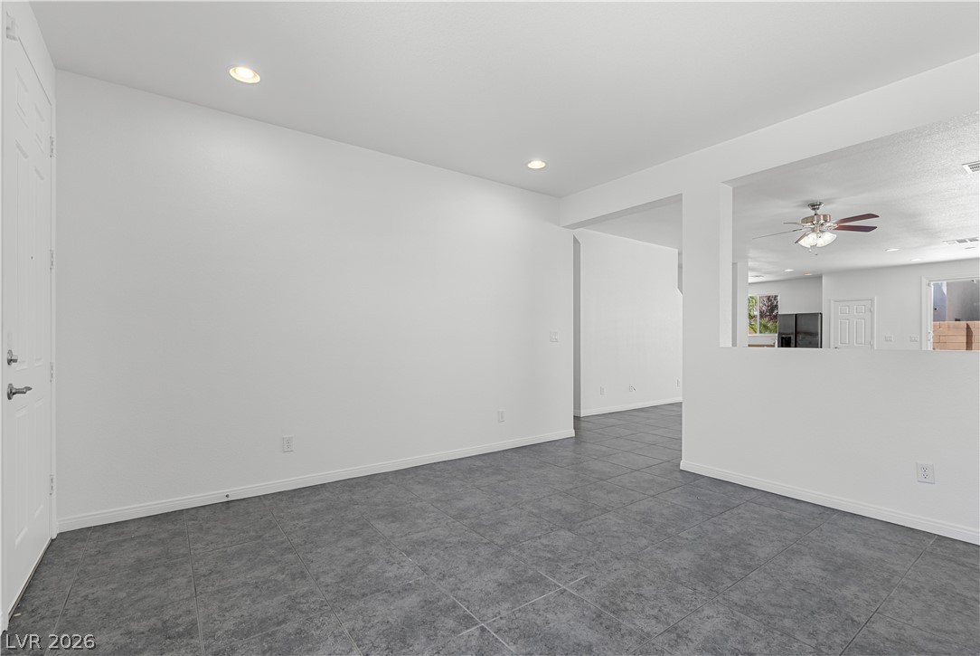 10375 Beallsville Street Property Photo 5