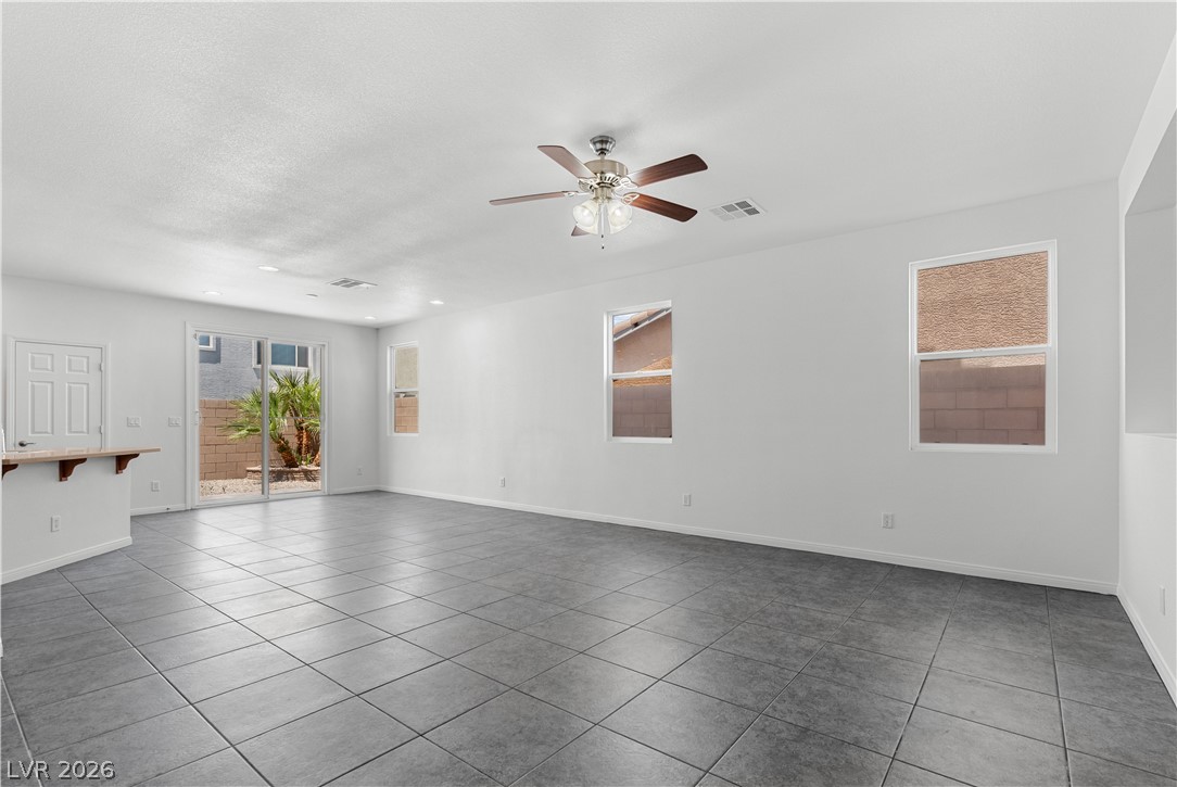 10375 Beallsville Street Property Photo 9