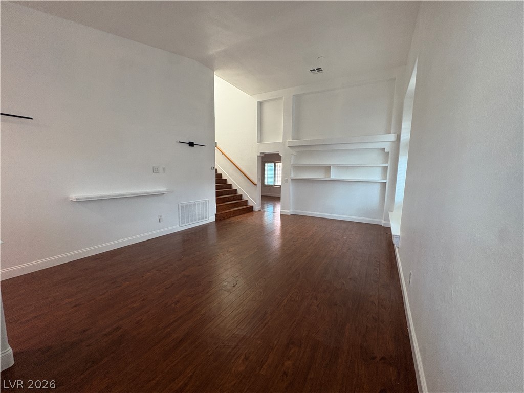 531 Drift Stone Avenue Property Photo 6