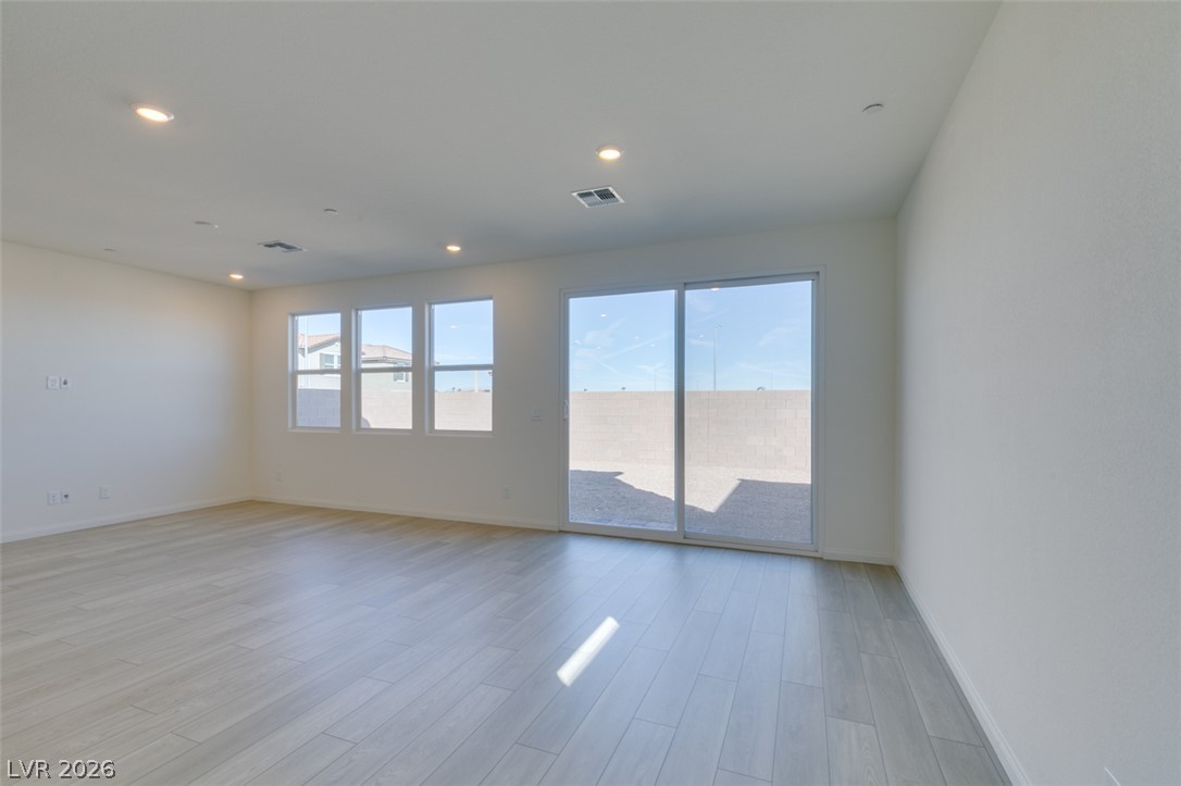 650 Moonlit Lake Lane Property Photo 16
