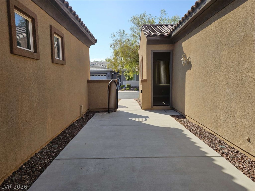 6887 Barred Dove Lane Property Photo 14