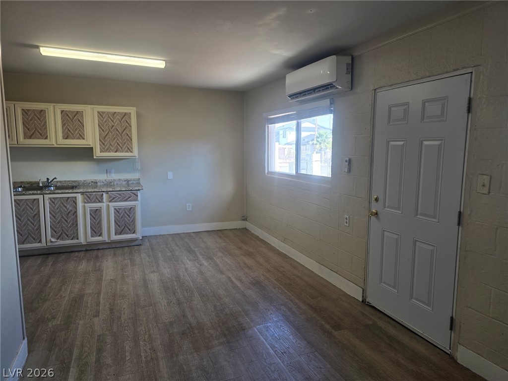 1911 Princeton Street A Property Photo 2