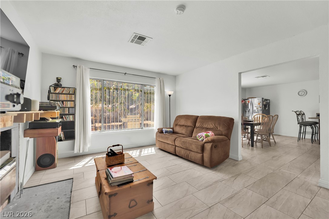 5425 Alpaca Circle Property Photo 7