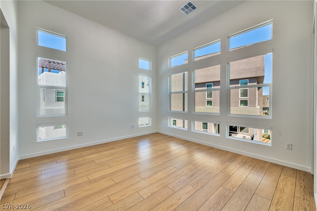 3327 Esker Ridge Avenue Property Photo 10