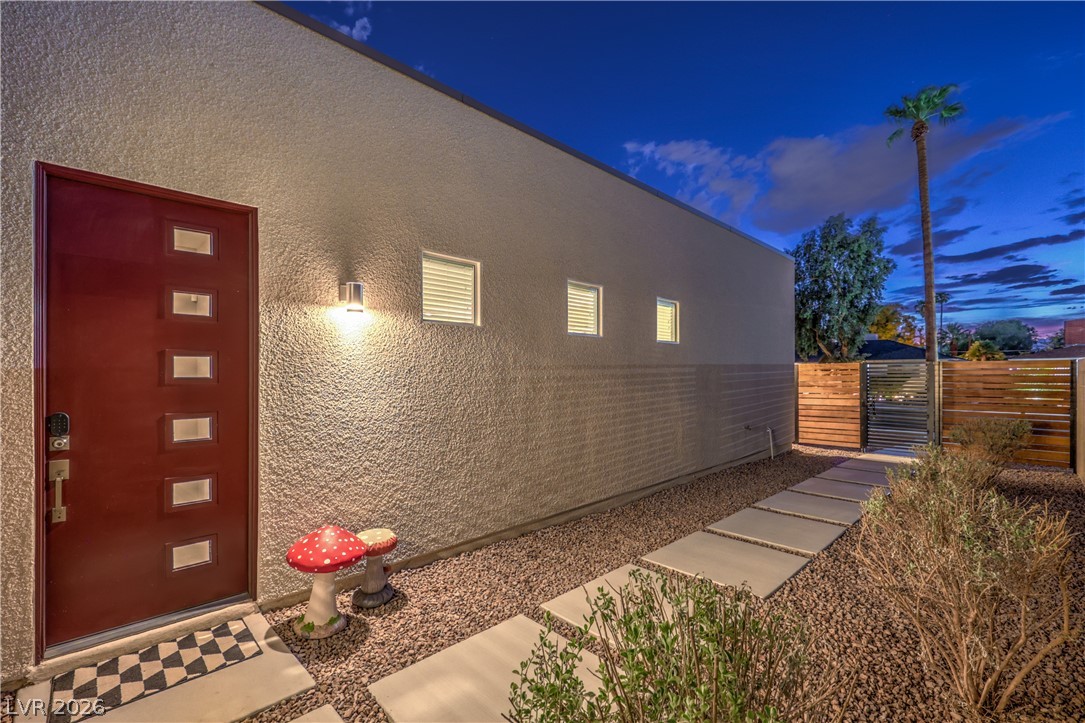 1327 South 8th Street Property Photo 5