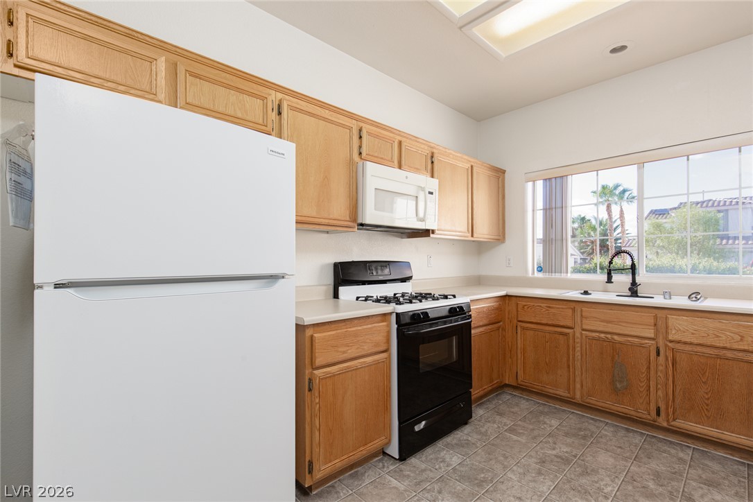 8212 Bluff Creek Avenue N/a Property Photo 9