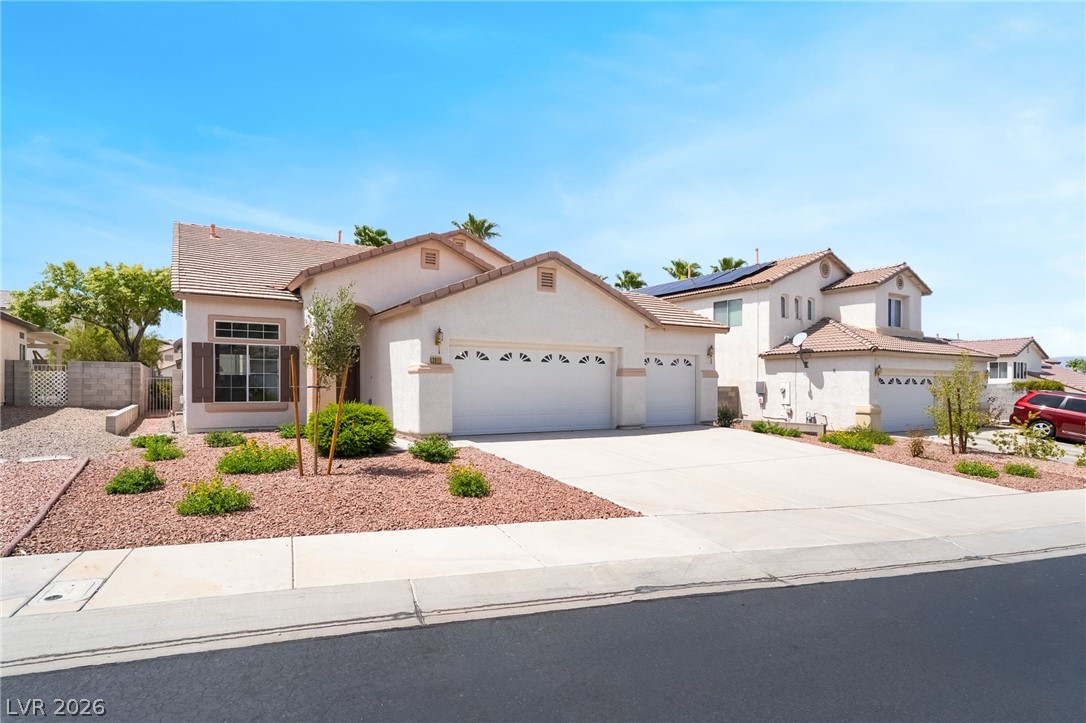 2611 Earthen Mesa Terrace Property Photo 2
