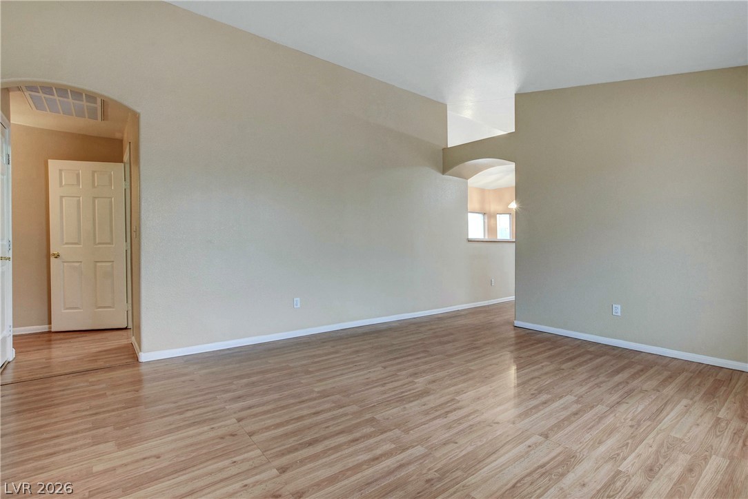 1540 Gaber Property Photo 5