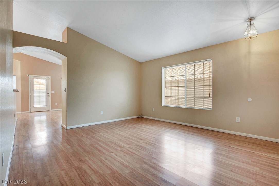 1540 Gaber Property Photo 8