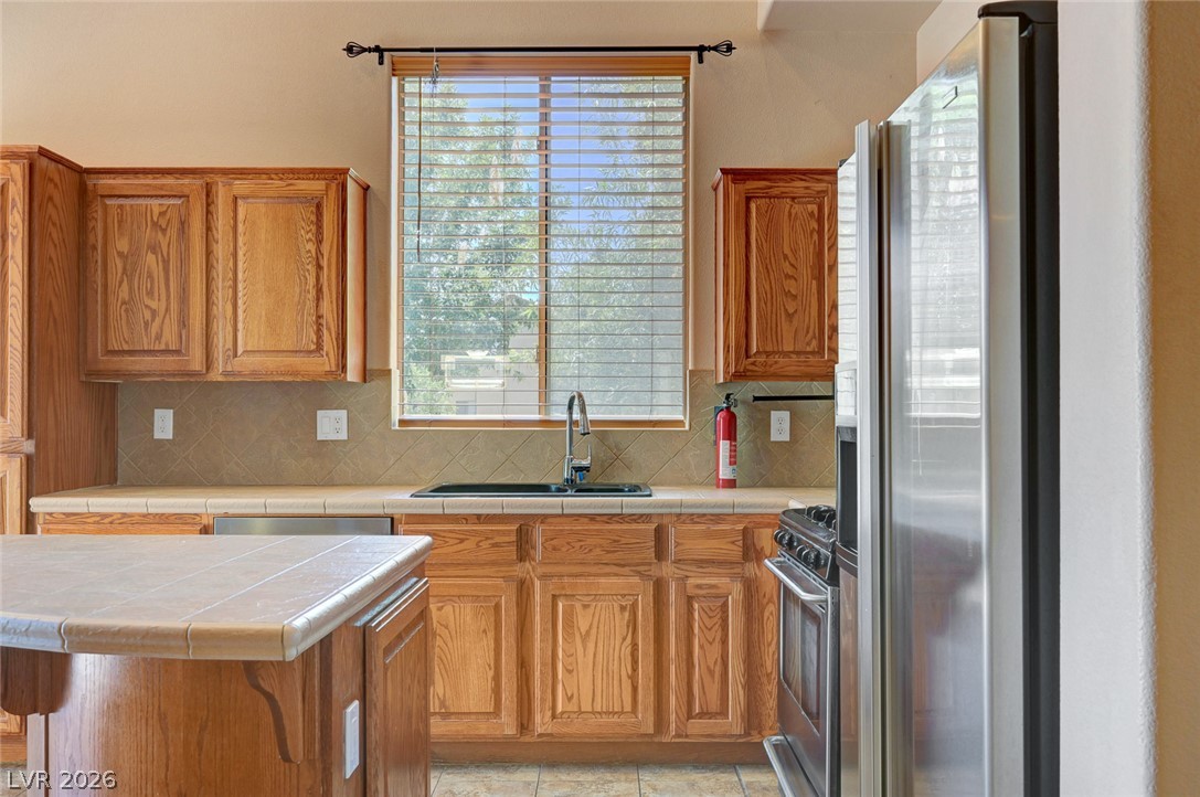 7332 Jelson Falls Street Property Photo 31