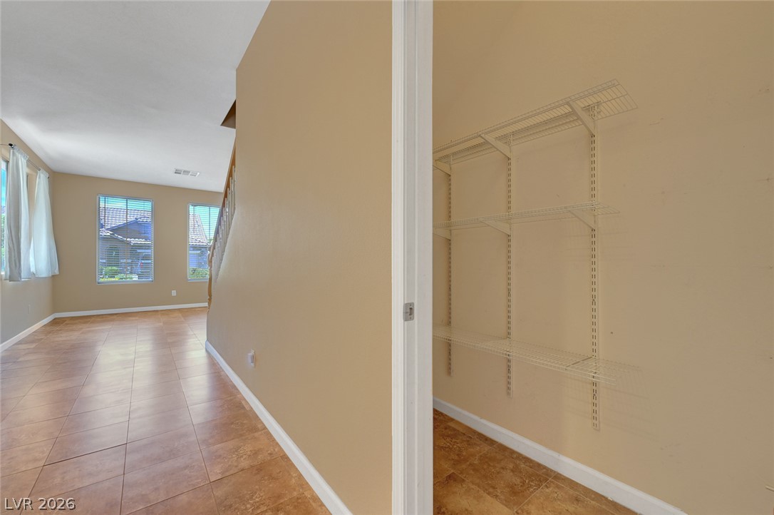 7332 Jelson Falls Street Property Photo 45
