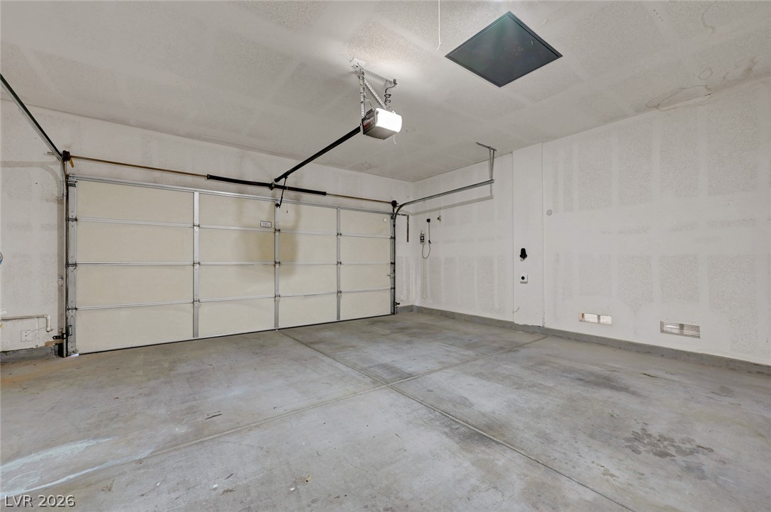 7332 Jelson Falls Street Property Photo 58