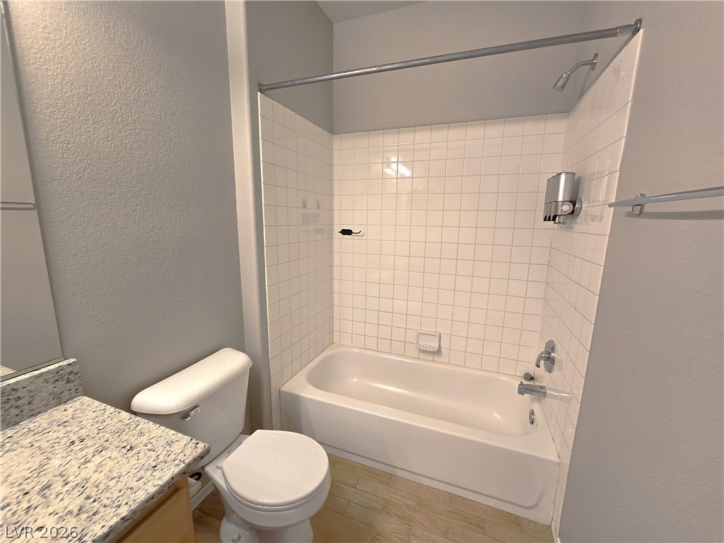 1050 East Cactus Avenue 2123 Property Photo 25
