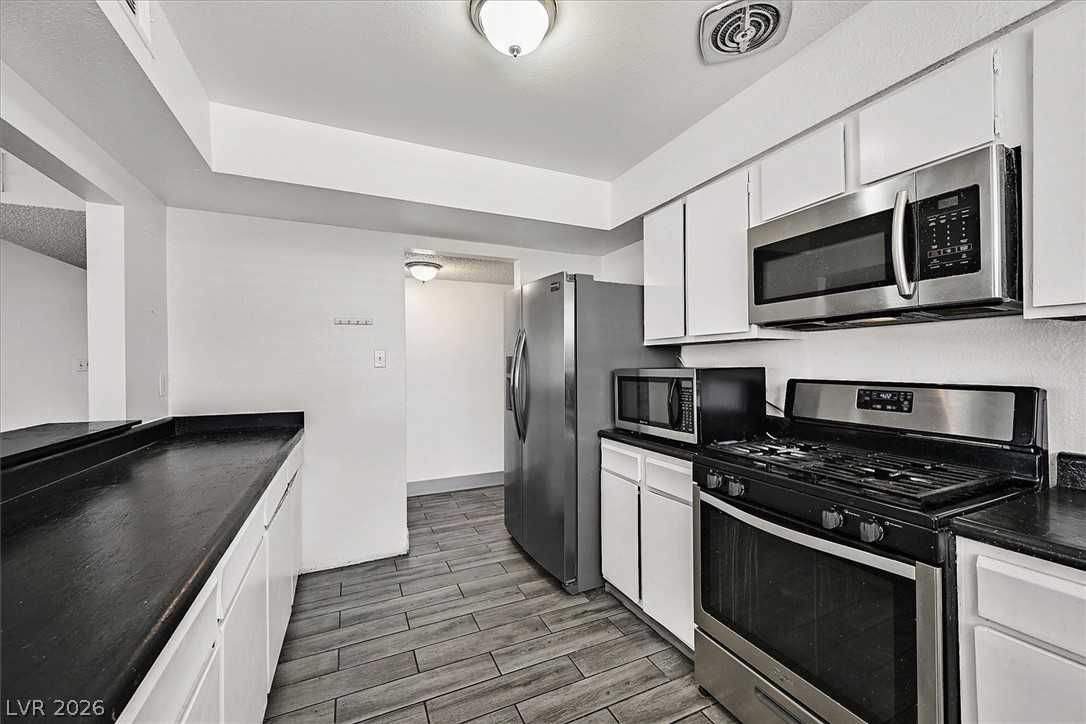 4301 El Esteban Way Property Photo 14