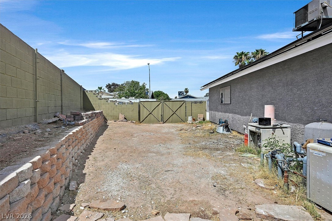 4301 El Esteban Way Property Photo 25