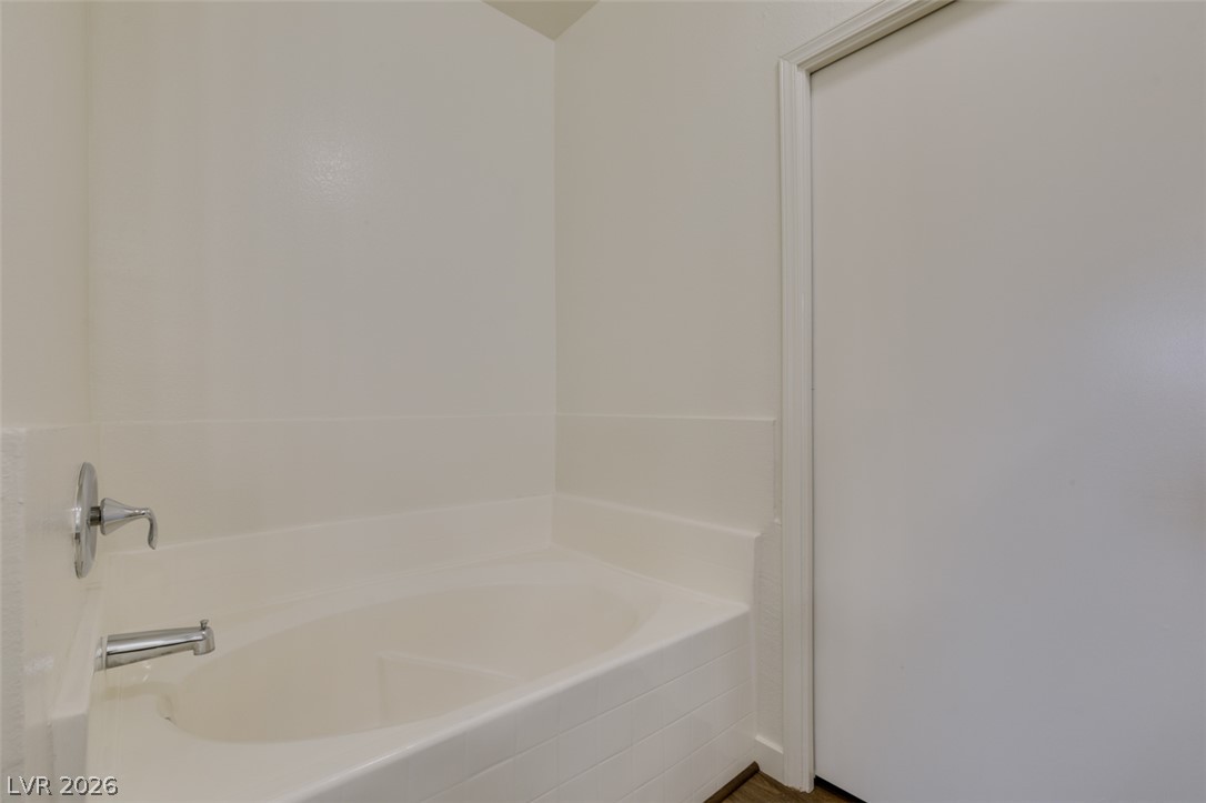1008 Domnus Lane 102 Property Photo 39