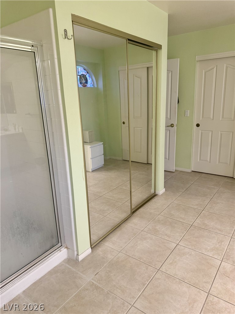 8609 West Gilmore Avenue Property Photo 18