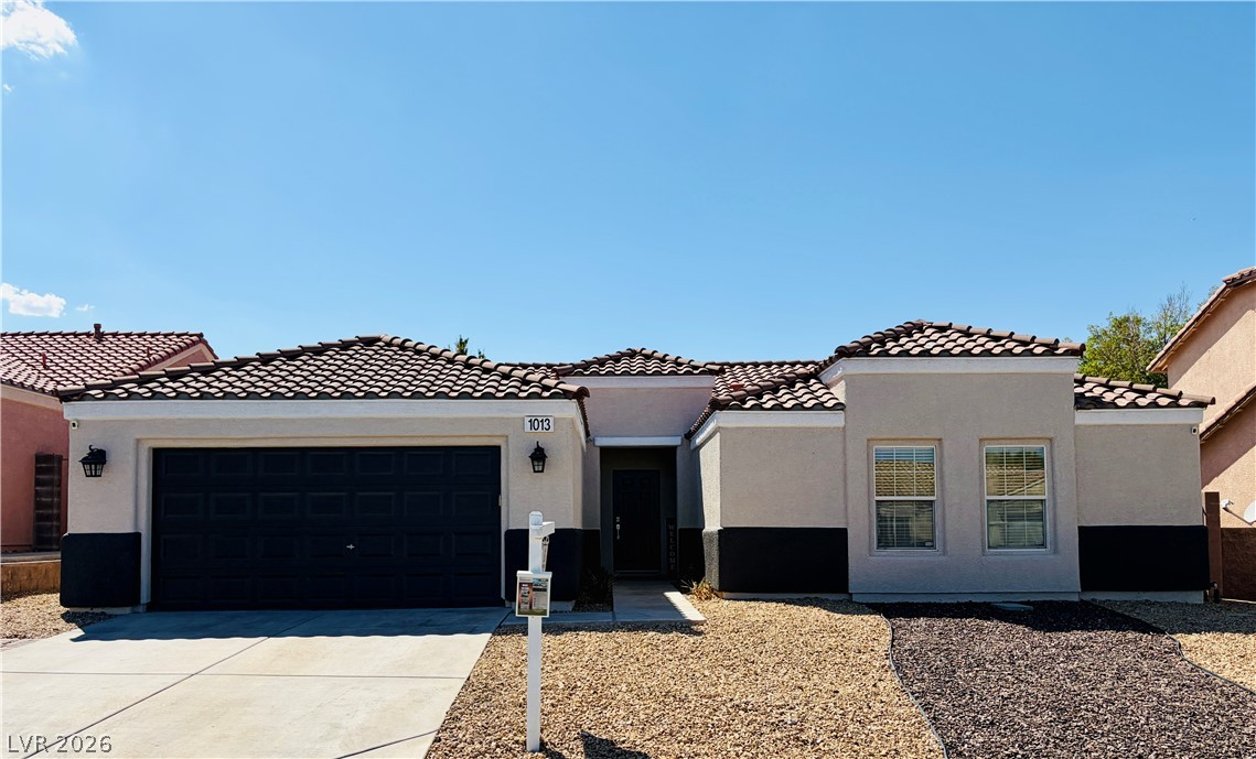 1013 Black Olive Property Photo 1
