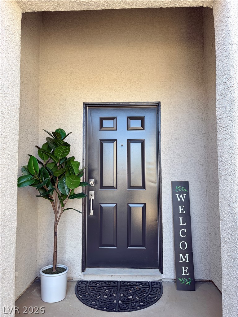 1013 Black Olive Property Photo 3
