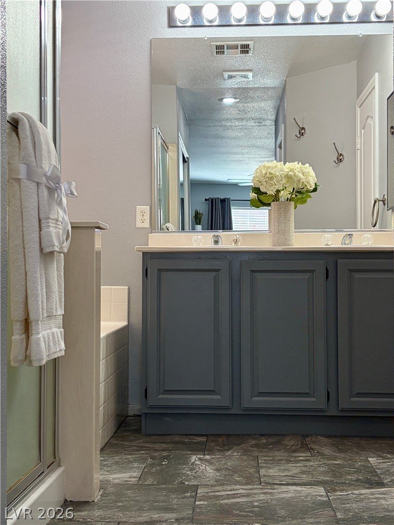 1013 Black Olive Property Photo 26