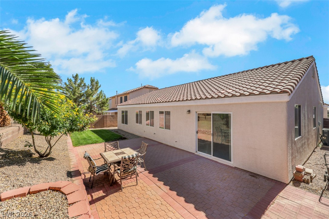 1013 Black Olive Property Photo 41