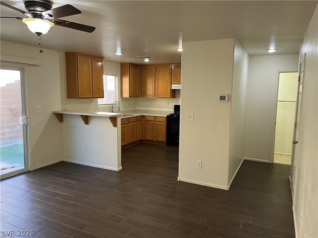 7933 Winken Court Property Photo 4