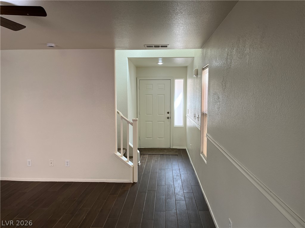 7933 Winken Court Property Photo 6