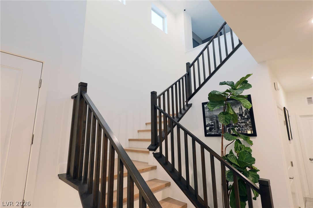 6206 Bravestar Court Property Photo 5
