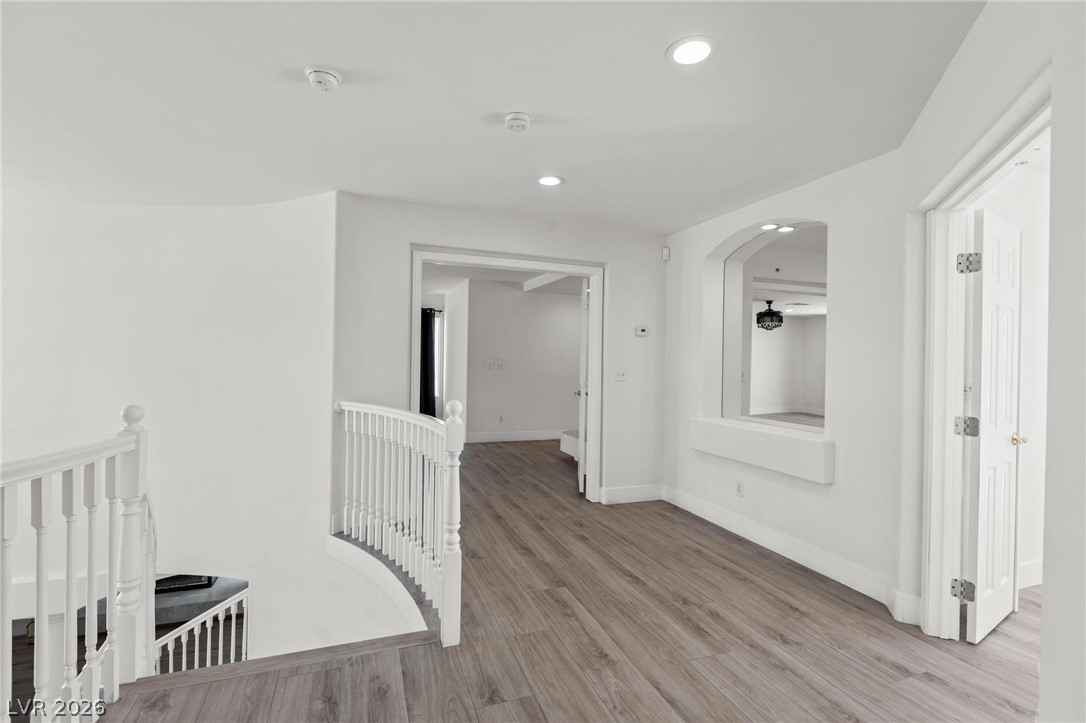 276 Helmsdale Drive Property Photo 29