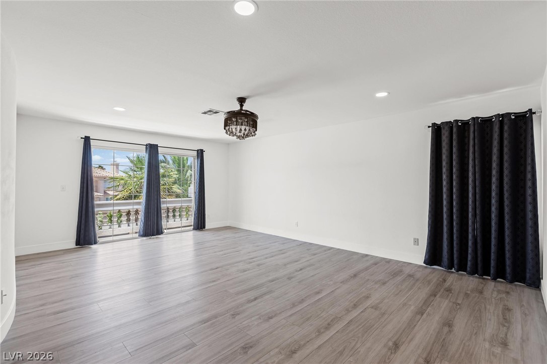 276 Helmsdale Drive Property Photo 30