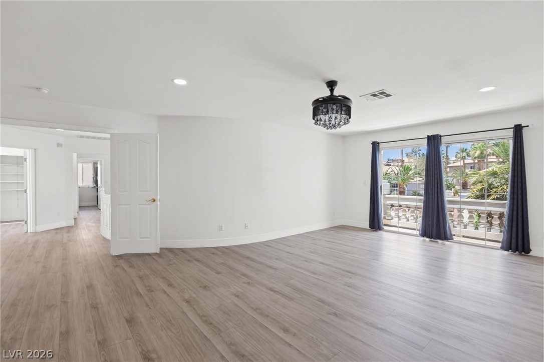 276 Helmsdale Drive Property Photo 31