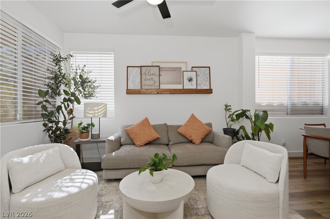 9490 Veterans Court Property Photo 4