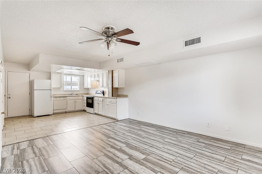 6227 Washington Avenue Property Photo 1