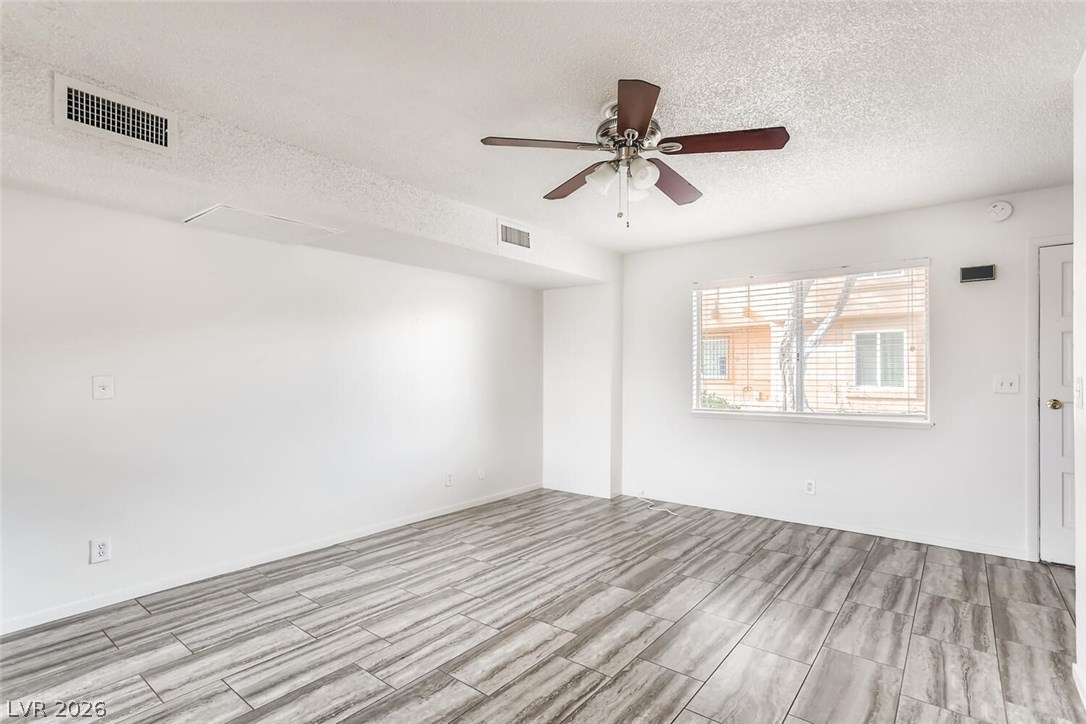 6227 Washington Avenue Property Photo 6