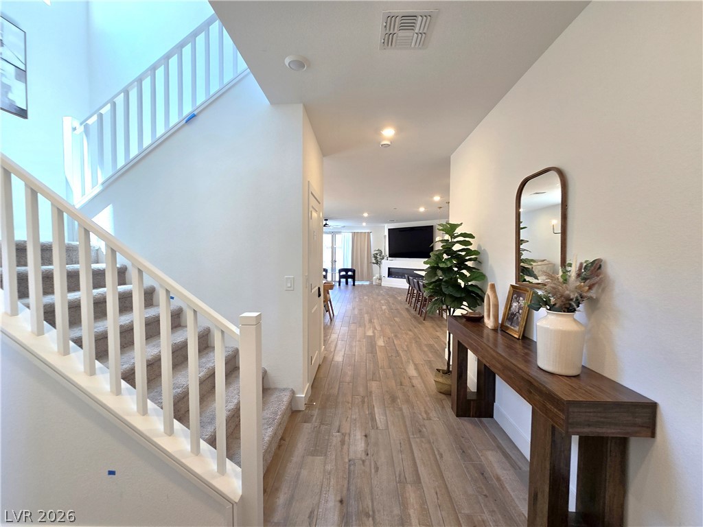 6366 Pipers Brook Lane Property Photo 4