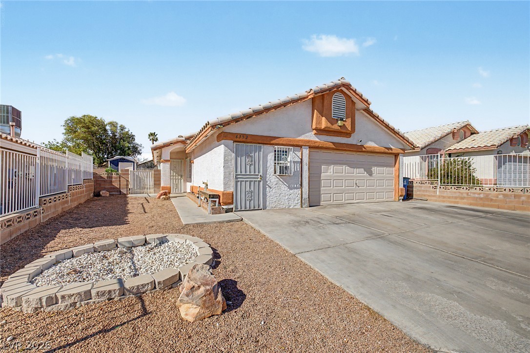 6352 Gold Canyon Drive Property Photo 2