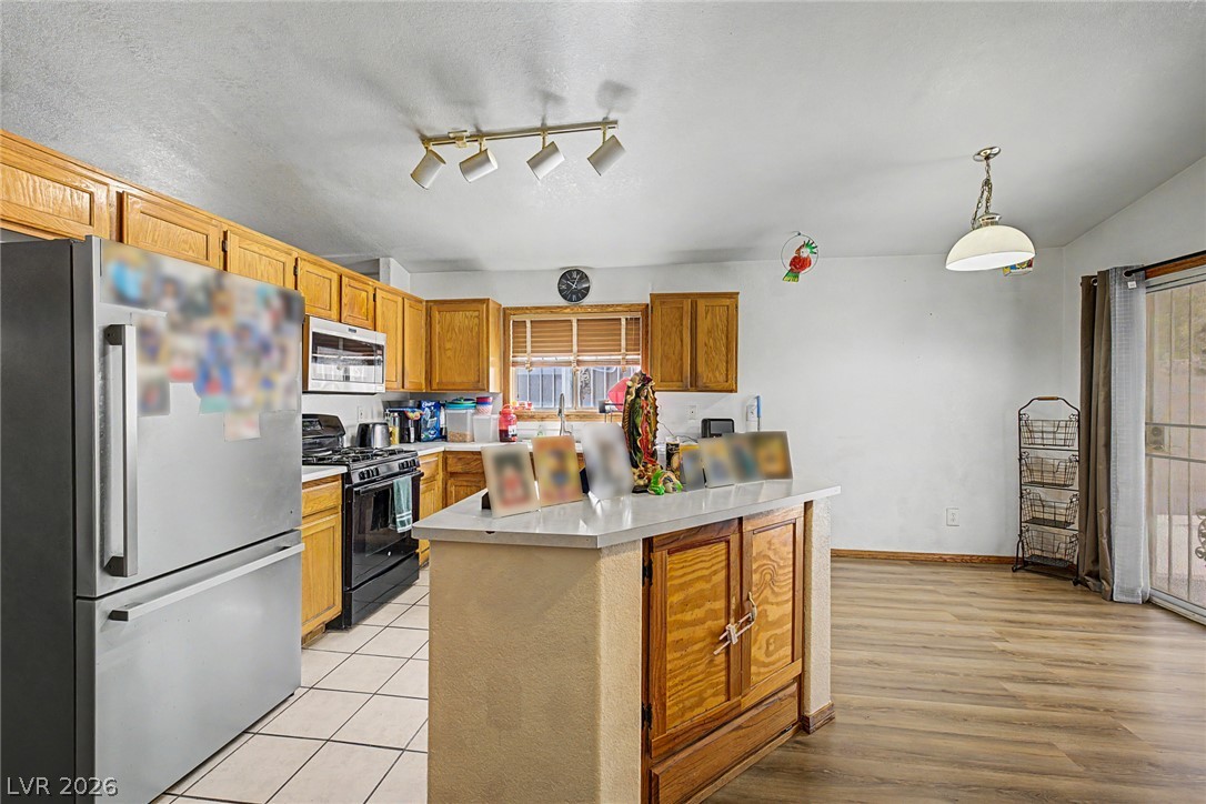 6352 Gold Canyon Drive Property Photo 10