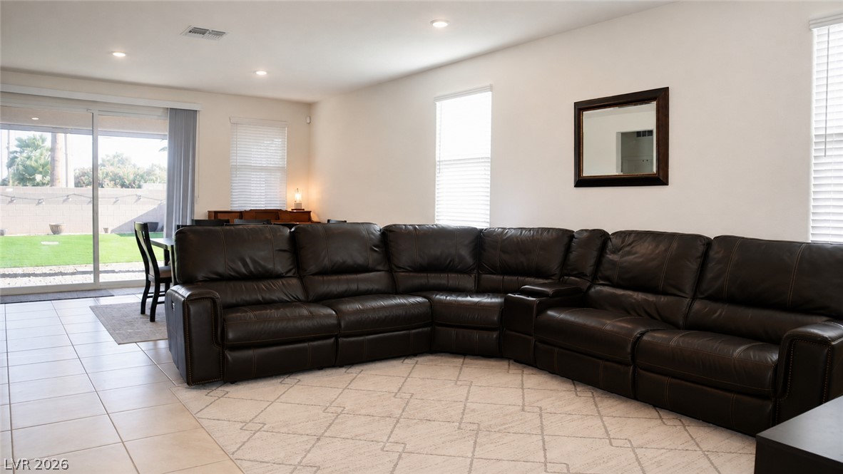 3081 Bluebell Bend Avenue Property Photo 6