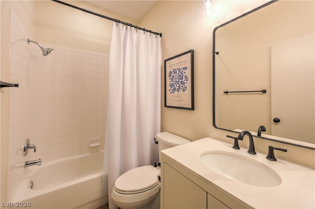 928 Autumn Royal Lane Property Photo 20