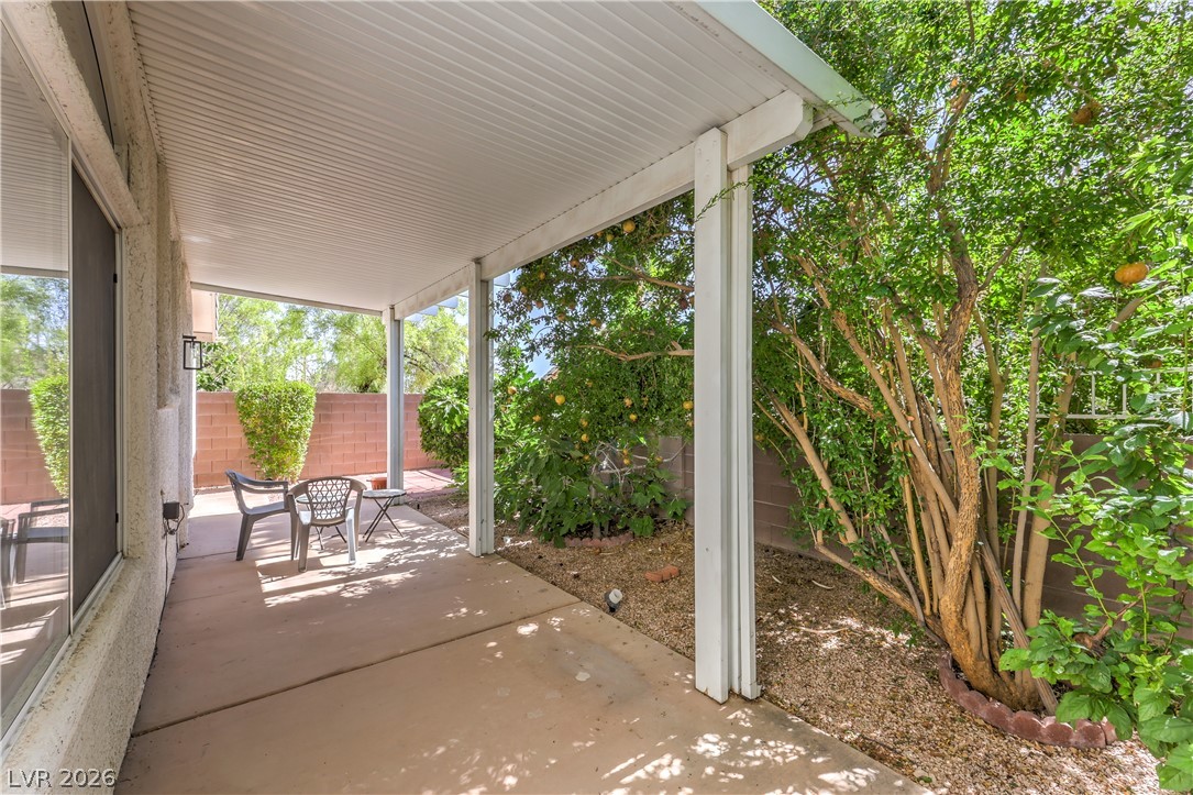 928 Autumn Royal Lane Property Photo 22