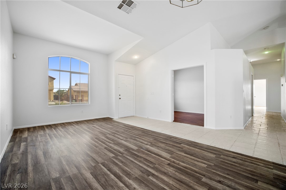 6525 Begonia Bay Avenue Property Photo 4