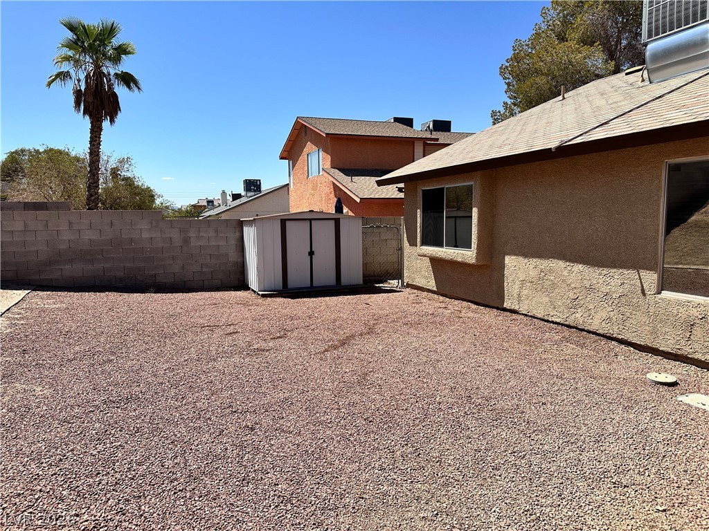 1700 Rolling Hills Drive Property Photo 28