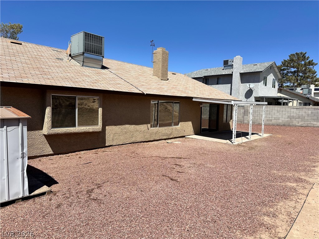 1700 Rolling Hills Drive Property Photo 29