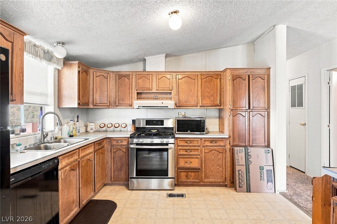 11710 West Ford Avenue Property Photo 19