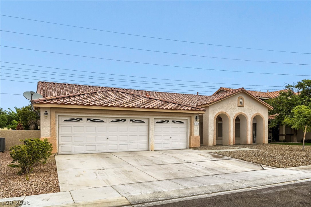1326 Big Tree Avenue Property Photo 8