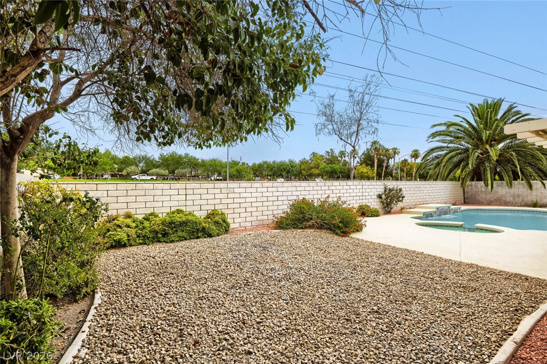 1326 Big Tree Avenue Property Photo 33