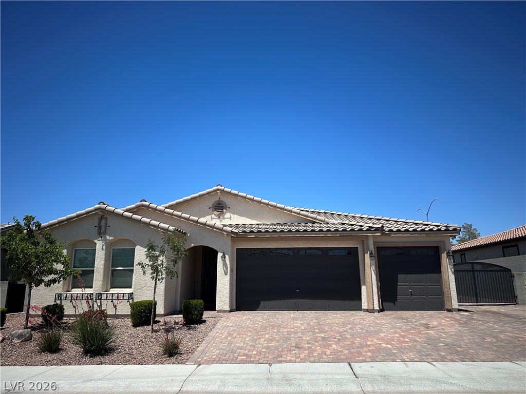 1546 Bryce Canyon Street Property Photo 1