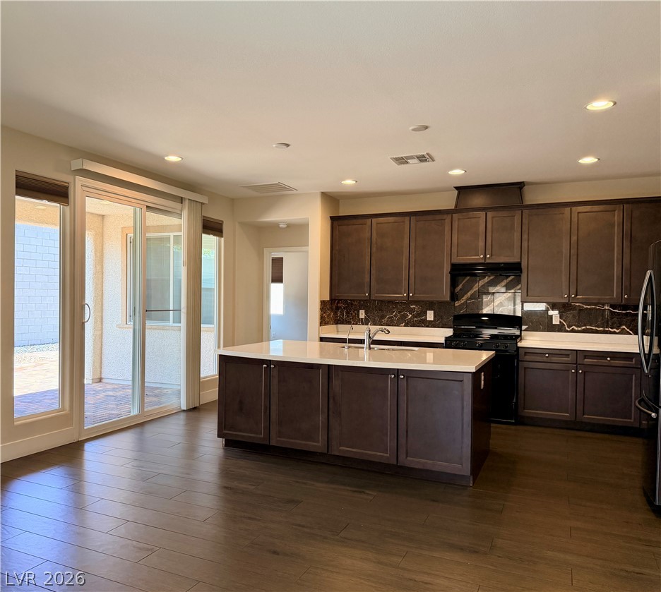 1546 Bryce Canyon Street Property Photo 2
