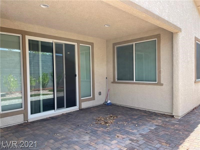 1546 Bryce Canyon Street Property Photo 21
