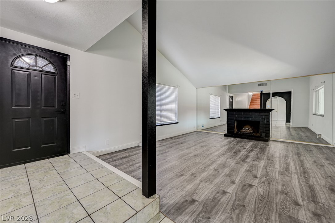 3933 Manford Circle Property Photo 7